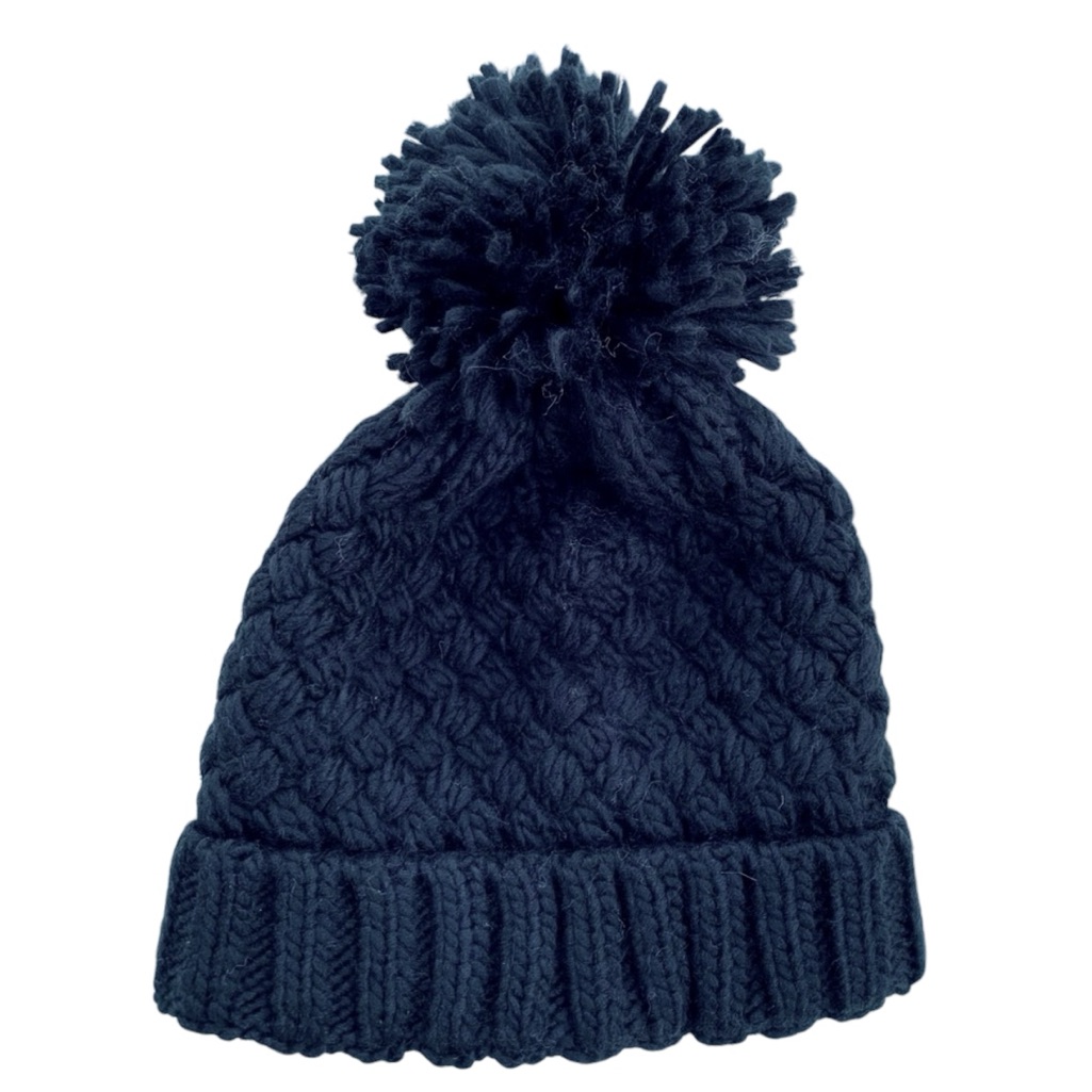 Women’s Cable Knit Black Pom Pom Winter Hat Os
